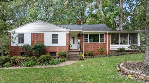 715 2nd Avenue Place sold home in Wilburn Hunsucker Estate, Conover, NC