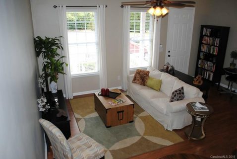 3553 Creeping Flora Lane