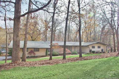 2634 Rolling Hills Drive