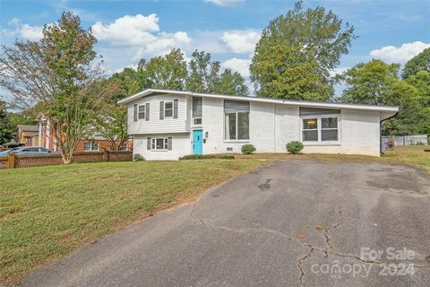 6735 Covecreek Drive