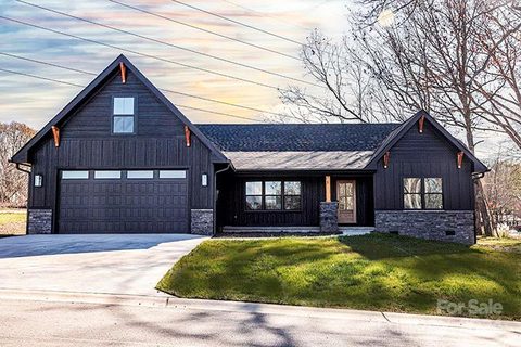 55 Scott Meadows Drive
