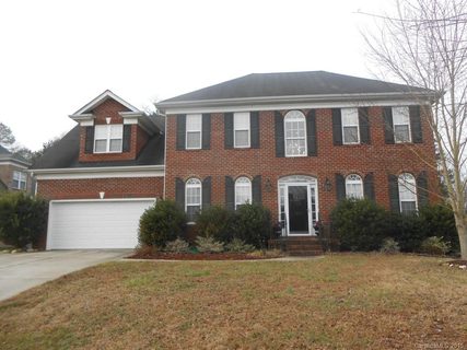 220 Thompson Court