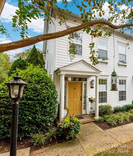 375 Park Square Place sold home in Park Square, Matthews, NC