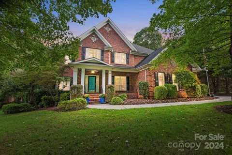 1006 Patricians Lane sold home in The Estates At Wesley Oaks, Wesley Chapel, NC