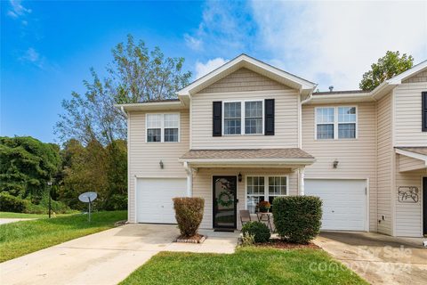 28 Lanceford Circle