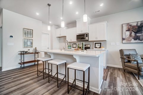 2215 Hedgecliff Road