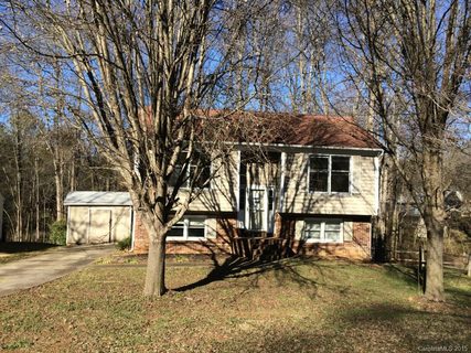 6151 Loch Arbor Lane