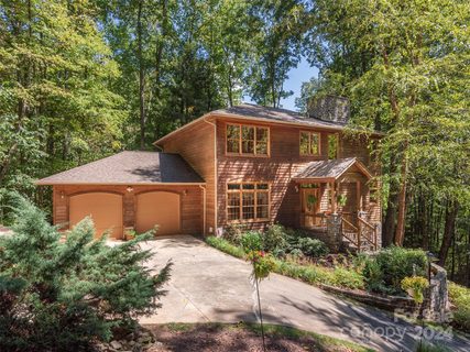 214 Streamside Drive sold home in Brookside Estates, Waynesville, NC