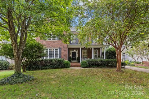 5122 Lady Fern Circle