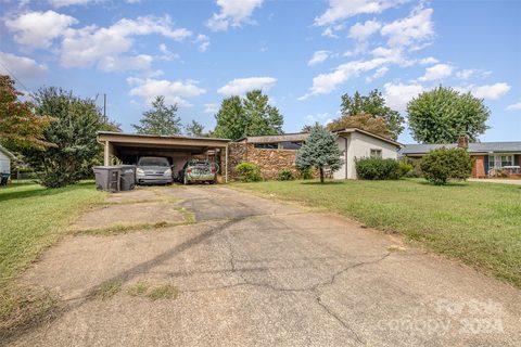 913 Thomas Street sold home in Northview Estates, Statesville, NC