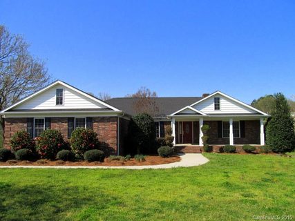 212 Fostoria Place