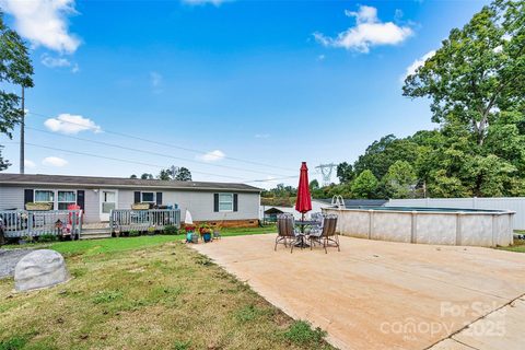 7686 Hickory Creek Drive sold home in Hickory Creek, Denver, NC