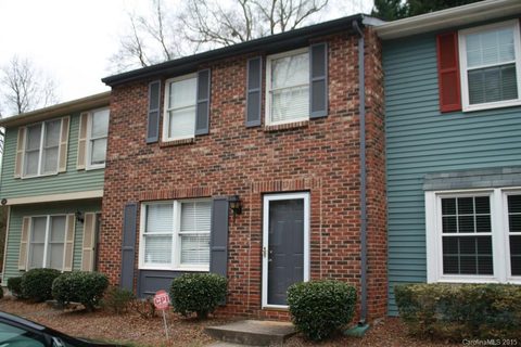 1201 Scaleybark Road B sold townhome in Pines Of Woodlawn, Charlotte, NC