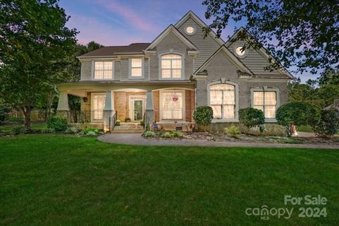 1321 Linden Glen Drive sold home in Lindenwood, Matthews, NC