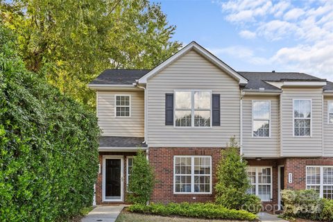 4334 Yoruk Forest Lane sold townhome in Cotswold Glen, Charlotte, NC