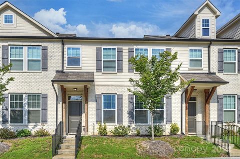510 Main Street sold townhome in The Towns at 506 Main, Pineville, NC
