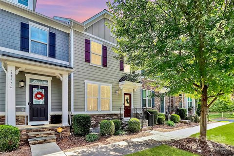 11712 Blessington Road sold townhome in Bryton Square, Huntersville, NC