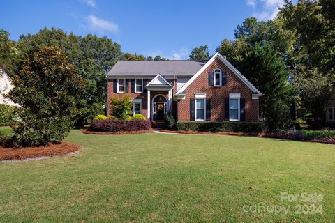 11929 Provincetowne Drive sold home in Williamsburg, Charlotte, NC