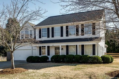 14318 Ruddy Court sold home in Wing Pointe, Charlotte, NC
