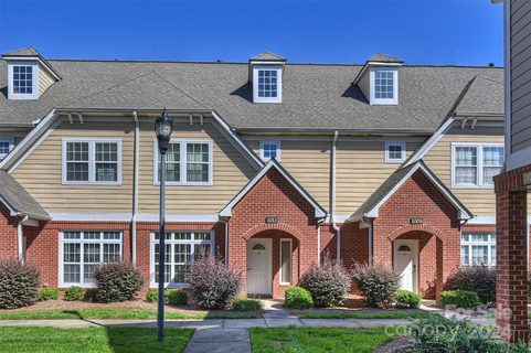 1013 Central Park Circle sold townhome in Park at Davidson, Davidson, NC