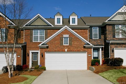 16866 Dunaverty Place sold home in The Enclave at Ardrey Kell, Charlotte, NC