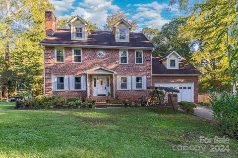 2131 Pinebrook Circle sold home in Lewis Forest, Charlotte, NC