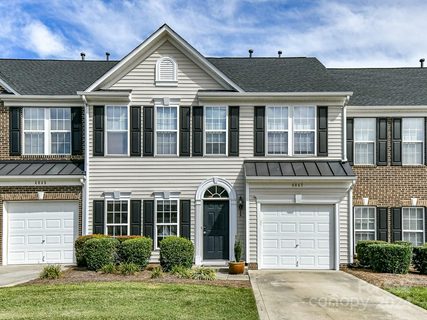 4047 Holly Villa Circle