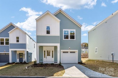 432 Kingsway Circle sold home in Aveline at Coulwood, Charlotte, NC