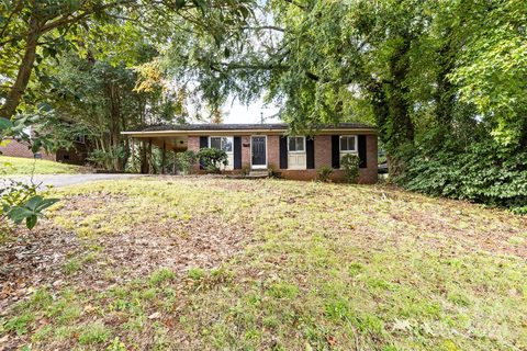 2939 Ravencroft Drive sold home in Glendale Acres, Charlotte, NC