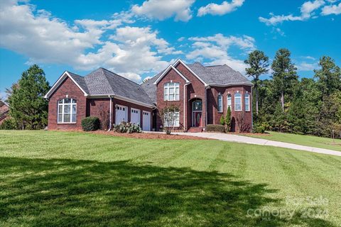 2621 Pine Point Drive sold home in Estates At Windswept Cove, York, SC