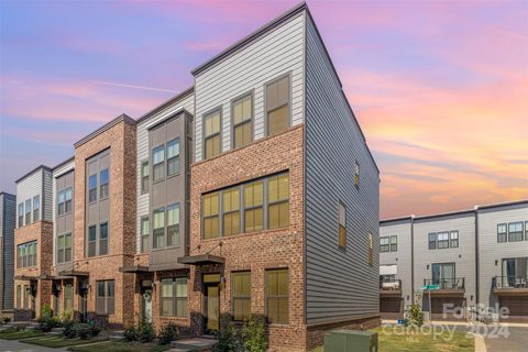 1062 Simcoe Lane sold townhome in Southrail Station, Charlotte, NC