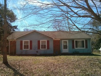 2632 Clover Hill Lane