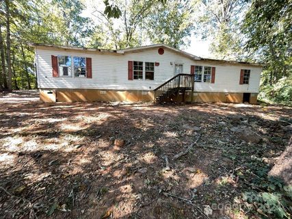 1359 Bowling Green Drive sold home in Bowling Green Estates, Clover, SC