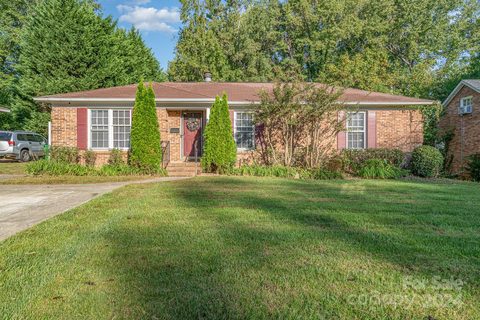 5611 Kildare Drive