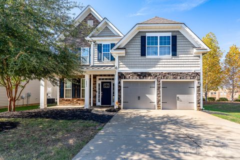 8806 Douglas Palace Court