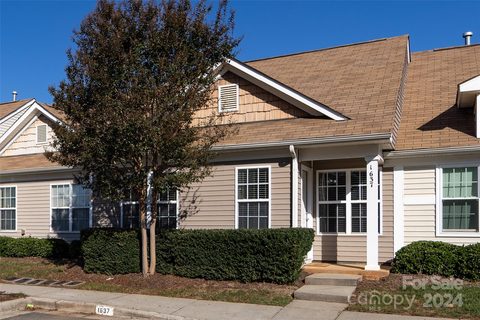 1637 Heather Chase Drive 9 sold townhome in Brookchase, Fort Mill, SC