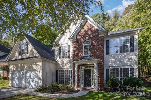 8807 St Brides Court