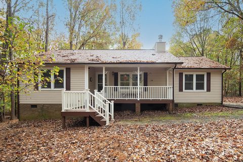 7011 Knotty Pine Road sold home in Whispering Pines, Waxhaw, NC
