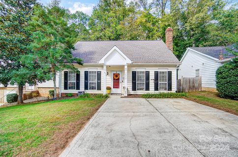 14215 Quartz Lane sold home in Woodside Village, Pineville, NC