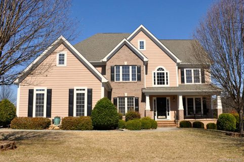 124 Huntfield Way