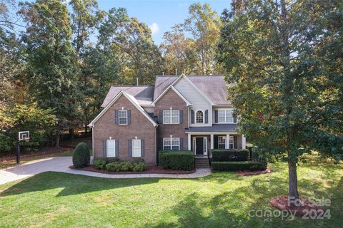 5254 Blackjack Lane sold home in Fairington Oaks, Mint Hill, NC