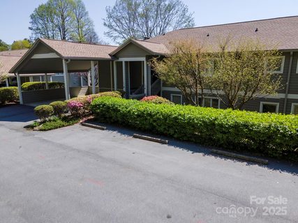 301 Golfside Drive