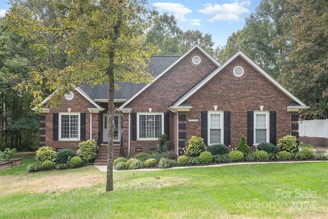 2364 Mill House Lane sold home in Hunley Creek, Matthews, NC