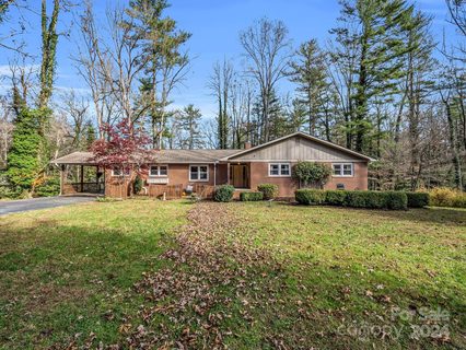 102 Mary Place sold home in Flat Rock Forest, Flat Rock, NC