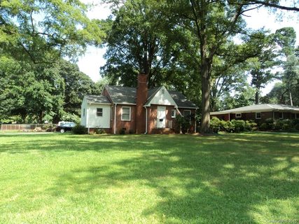 1068 Woodland Drive sold home in Beaty Estates, Rock Hill, SC