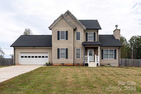 1100 Black Walnut Drive sold home in Maple Crest, Hickory, NC