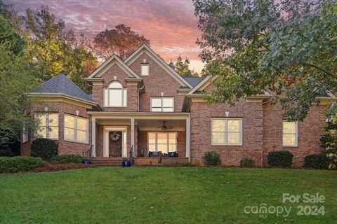 10900 Fox Hedge Road sold home in Deerfield Creek, Matthews, NC