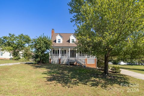 289 Scalybark Trail sold home in Poplar Trails, Concord, NC