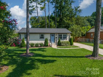711 Norwood Drive sold home in Glendale Acres, Charlotte, NC