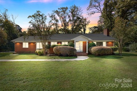 1116 Dooley Drive sold home in Marlwood Acres, Charlotte, NC